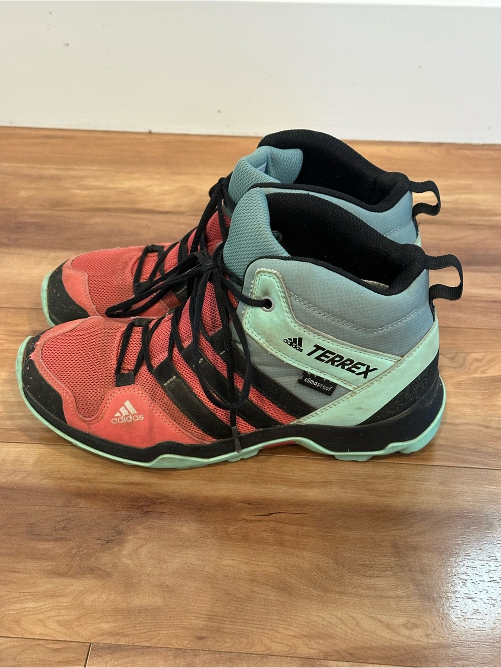 adidas Terrex Climaproof Mid Hiking Shoes Kids 3.5 Coral Mint Trail Sneakers - Picture 4 of 7